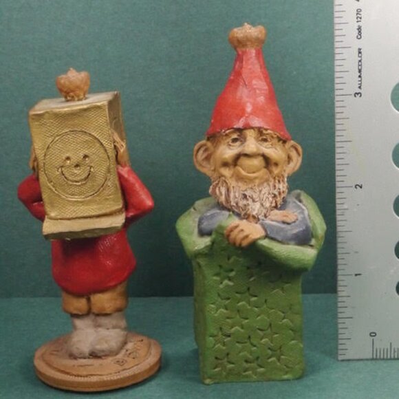Tom Clark Resin Gnome GIFT "F" #28 and "T" #67 Retired 1987 Cairn Item #5017 - Picture 1 of 6